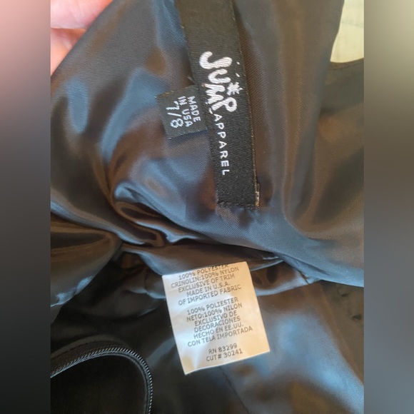 Formal dress - Picture 2 of 4